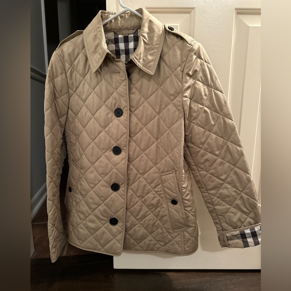 Burberry quilted coat